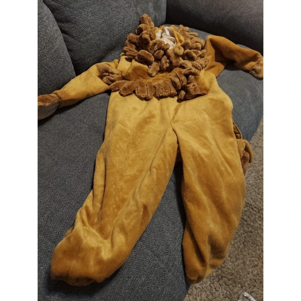 Charades little lion